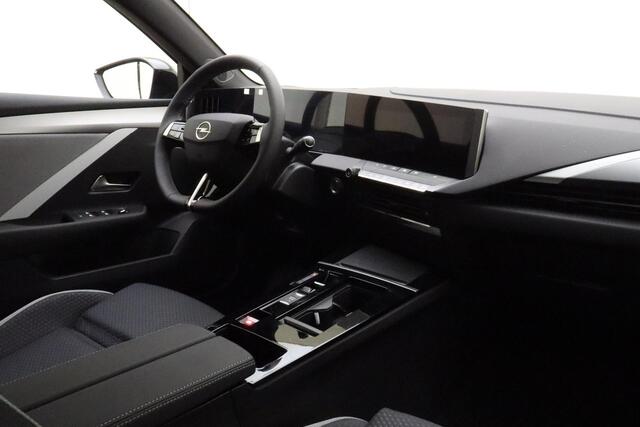 Opel ASTRA Electric 54 kWh Business Edition | DEMO | Navigatie | Adapt. Cruise control | Camera | Climate control | Stoel- en stuurverwarming | Warmtepomp