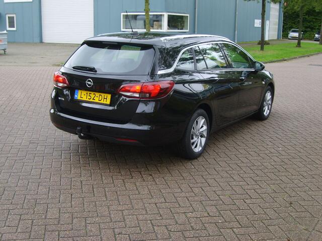 Opel ASTRA Sports Tourer 1.4 Business Elegance Automaat
