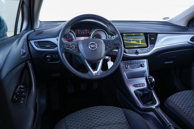 Opel ASTRA Sports Tourer 1.0 Edition Airco Schuif/kanteldak 17"L.M. Handgeschakeld