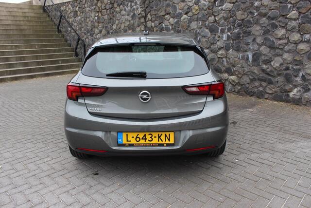 Opel ASTRA 1.2 turbo+ 146PK Business Elegance camera DAB audio Carplay 18 inch velgen climate en cruise control