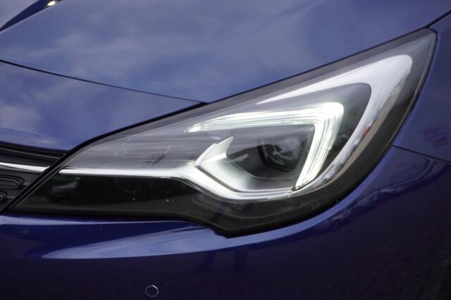 Opel ASTRA Sports Tourer 1.2 Turbo Elegance / Camera / AGR / Navi / LED