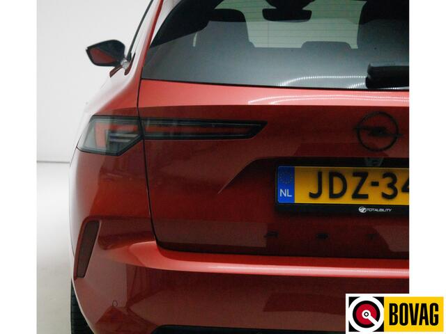 Opel ASTRA Sports Tourer 1.2 Turbo Ultimate | Pano | Leer | Stoelverwarming+koeling | Sportstoel met memory Achterbankverwarming, Stuurverwarming, Zwart dak, Navigatie, Adaptive cruise