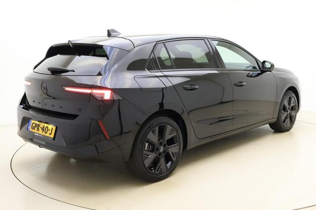 Opel ASTRA Electric 54 kWh GS | Navigatie | Stoel & Stuurverwarming | Camera | Extra getinte ramen | Lichtmetalen velgen | Keyless | Climate control