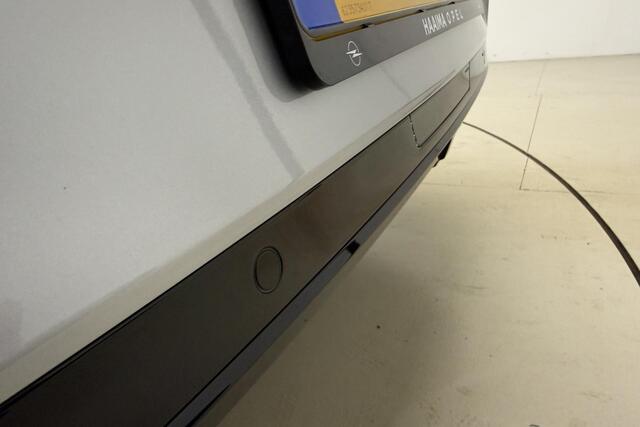 Opel ASTRA Electric 54 kWh GS | 3-fase lader | Warmtepomp | Camera | AGR-stoel | Stoelverwarming | Stuurverwarming | Two-tone lak | Adaptive cruise control
