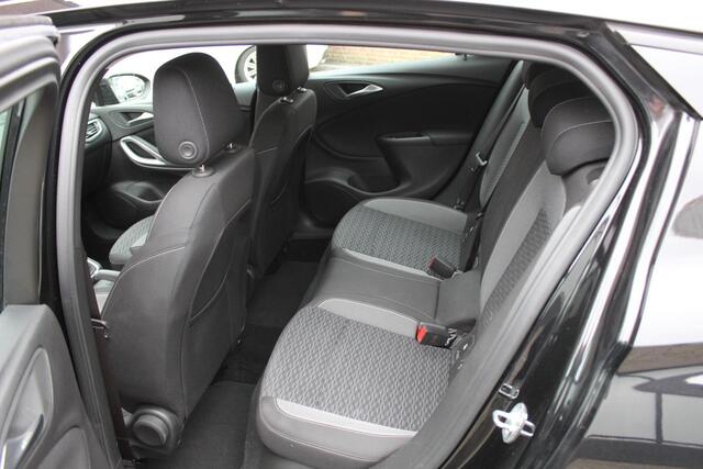 Opel ASTRA 1.2 Business Edition Navi/Carplay, Camera, All Season.