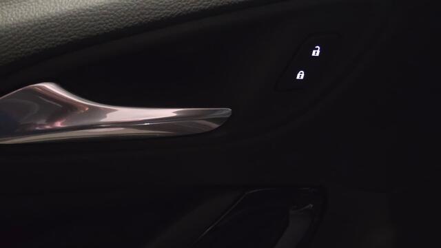 Opel ASTRA Sports Tourer 1.2 Edition | Camera | Navi | Climate