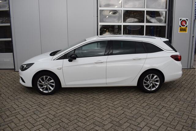 Opel ASTRA Sports Tourer 1.2 Business Elegance | Trekhaak | Camera | NL-Auto