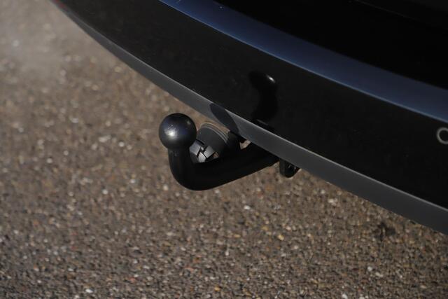 Opel ASTRA Sports Tourer 1.0 Turbo Business Executive 105PK Trekhaak Schuifdak Navigatie Carplay Android Climate Cruise Control