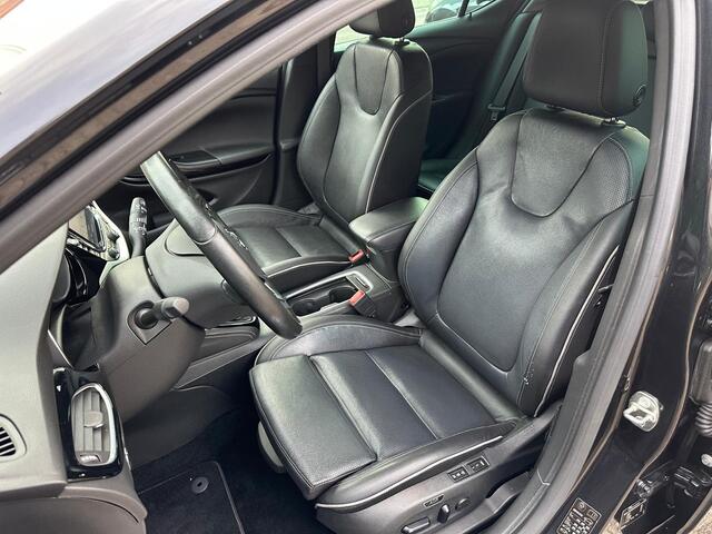 Opel ASTRA 1.4 Innovation Climate C, Cruise C, Navigatie, Camera!!!!