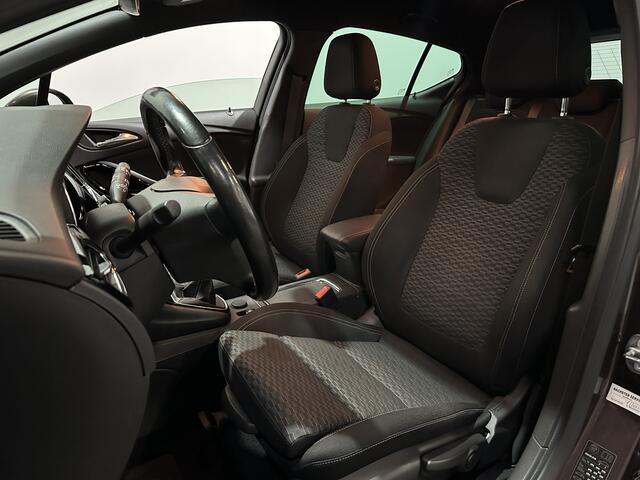 Opel ASTRA 1.4 Turbo - Carplay / PDC / Stoel+stuur verw.