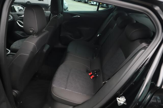 Opel ASTRA 1.0 Turbo 120 Jaar Edition 105PK Navigatie Carplay Android Climate Cruise Control Stuur & Stoelverwarming 16 inch LMV