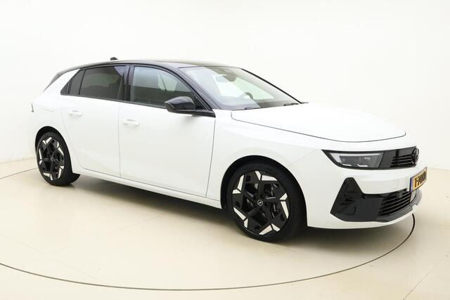 Opel ASTRA 1.6 Turbo Plug In Hybrid GSe | Navigatie | Stoel & Stuuverwarming | Alcantara bekleding | Zwart dak | Keyless | Camera | D Radio | Draadloze telefoonlader | Sportief!