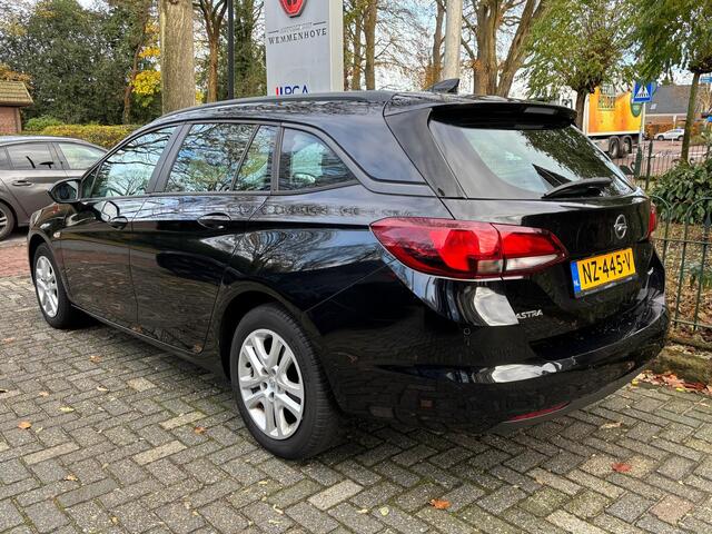 Opel ASTRA Sports Tourer 1.0 Online Edition