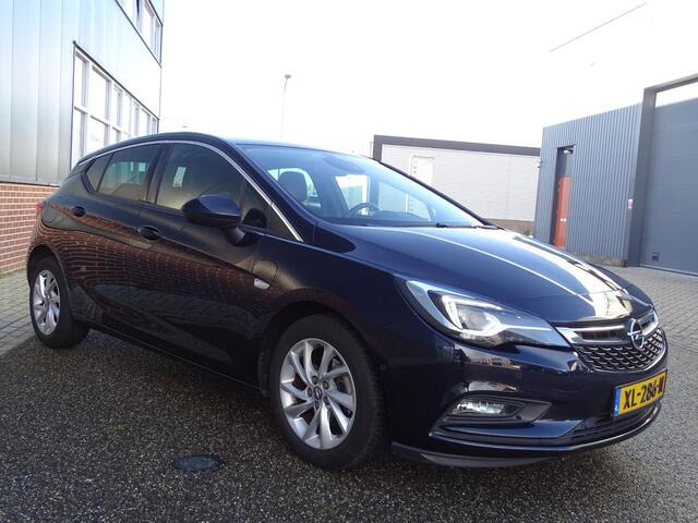 Opel ASTRA 1.4 Innovation DODEHOEK DETECTIE | NAVIAGTIE | ACHTERUIT RIJ CAMREA | PARKEER SENSOREN | KEYLESS GO/ENTRY | APPLE CARPLAY / ANDROID | CRUISE CONTROL | AIRCO\ECC | LED| BI-XENON KOPLAMPEN |