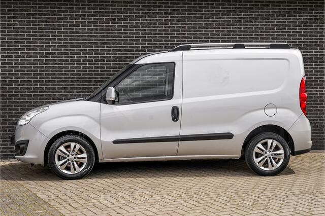 Opel COMBO 1.6 CDTi L1H1 Sport | Navigatie | Airco | Dakrails