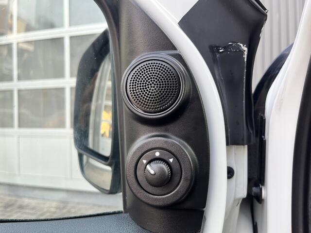 Opel COMBO 1.3 CDTi L2H1 BTW BPM VRIJ Maxi Trekhaak 1000kg trekgewicht Parkeersensoren achter Verlengt Telefoonverbinding 1e Eigenaar Euro 6 Bpm vrij voor particulier gebruik!!