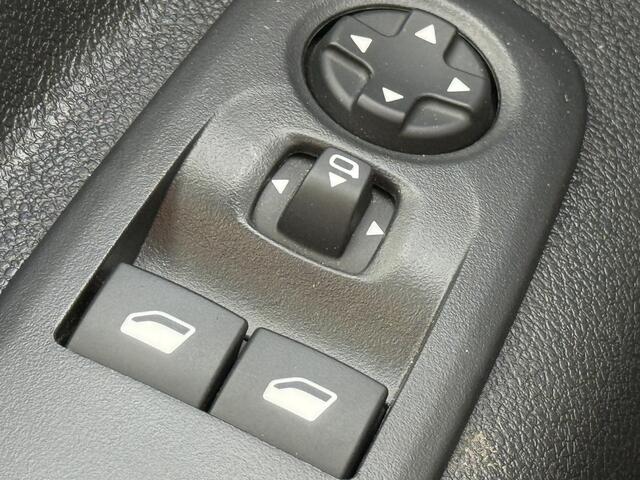 Opel COMBO Electric 136 L1 50kWh BATTERIJ 100% SoH CAMMERA CARPLAY