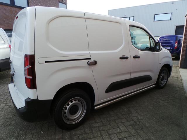 Opel COMBO 1.5D L1H1 102pk Edition Airco,Gr-Scherm,Pdc,Enz
