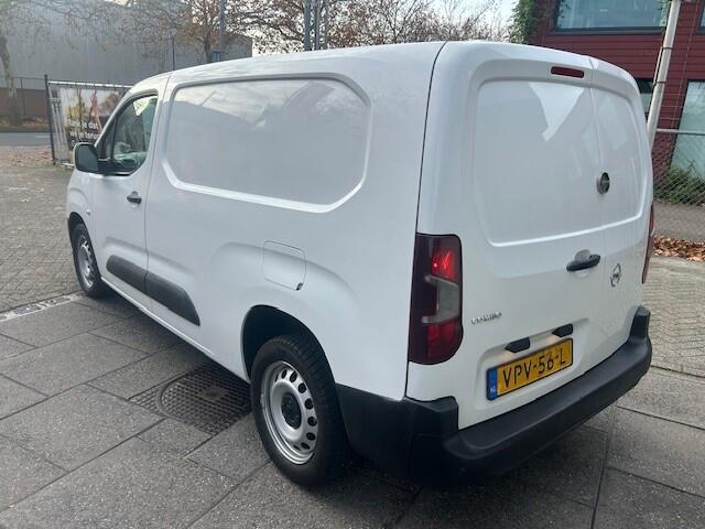 Opel COMBO 1.6D L2H1 Selection AIRCO I PDC I MULTIFUNCTIONEEL STUURWIEL I 3-ZITS I NETTO MEENEEMPRIJS