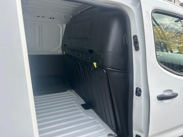 Opel COMBO 1.6D L2H1 Selection AIRCO I PDC I MULTIFUNCTIONEEL STUURWIEL I 3-ZITS I NETTO MEENEEMPRIJS