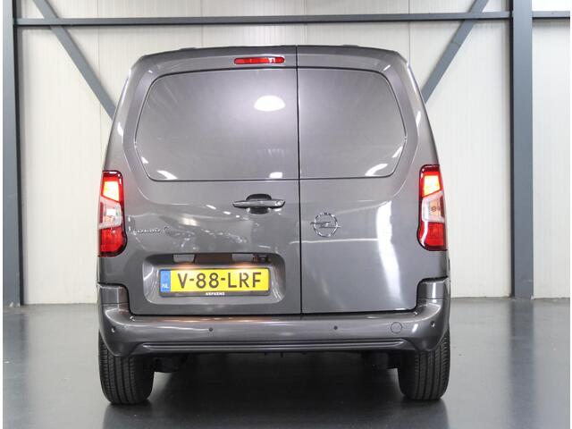 Opel COMBO Electric 136PK L1 50kWh | NIEUW! | AppleCarplay/AndroidAuto | Parkeersensoren | Airco | Armsteun | Navigatie | Camera | Houtenlaadvloer | Cruise Control | Bluetooth | Mistlampen | Zijschuifdeur Rechts |
