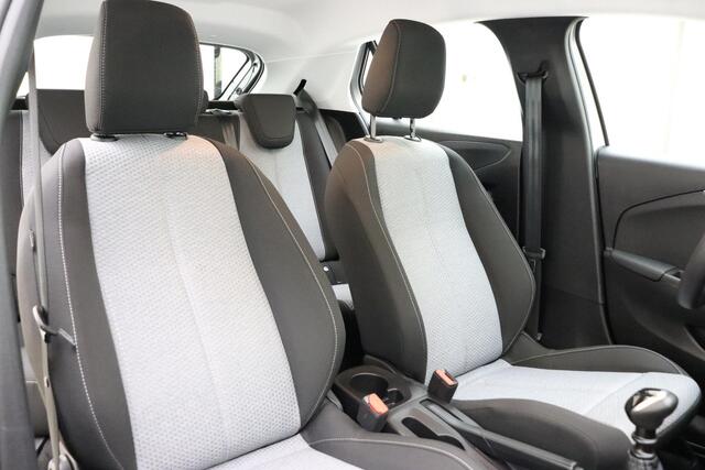 Opel CORSA 1.2 Turbo Edition 100 PK | Navigatie via Carplay | Camera | Parkeersensoren voor en achter | Lichtmetalen velgen | Airco | Cruise control | Bluetooth