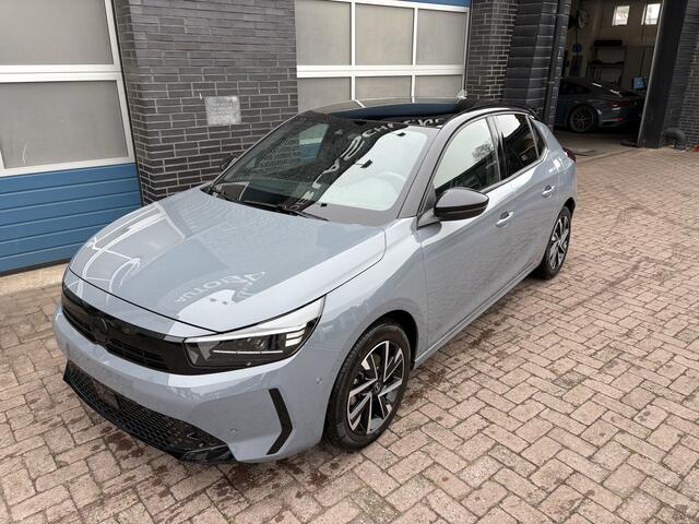 Opel CORSA 1.2 Turbo GS, 130 pk, panodak,navi via app.