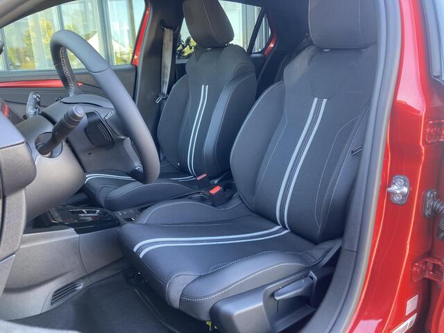 Opel CORSA 1.2 Turbo 110pk Hybrid Automaat Yes | Navi via Apple Carplay / Android Auto | Cruise control | LED koplampen | Parkeersensoren | Sportstoelen | Stoel- en Stuurverwarming | Zwart dak | Demo