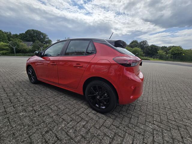 Opel CORSA 1.2 GS Nieuw Nieuw, import uit Denemarken Niet geregistreerd en niet gereden