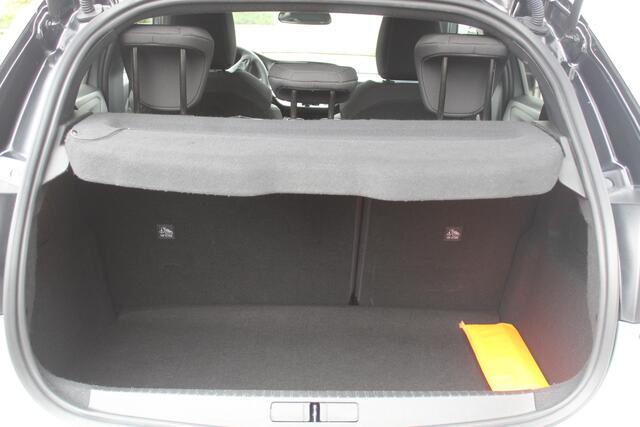 Opel CORSA 1.2 Turbo GS Applecarplay/ Android auto l Navigatie l 360 camera l Cruise control l Start- stop knop l Dodehoek detectie VDL auto