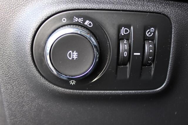 Opel CORSA 1.4 Cosmo Airco, Cruisecontrol, LM velgen, Bluetooth