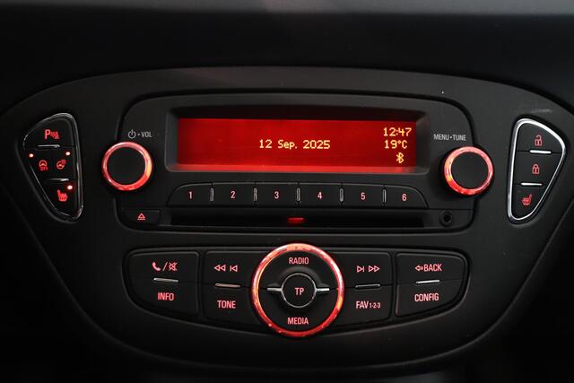 Opel CORSA 1.2 | Airco | Cruise control | Parkeersensor | Stuur en stoelverwarming | All season banden |