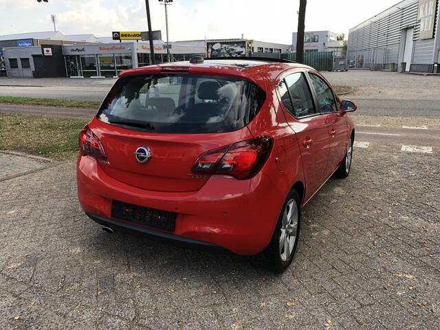 Opel CORSA 1.4 Color Edition