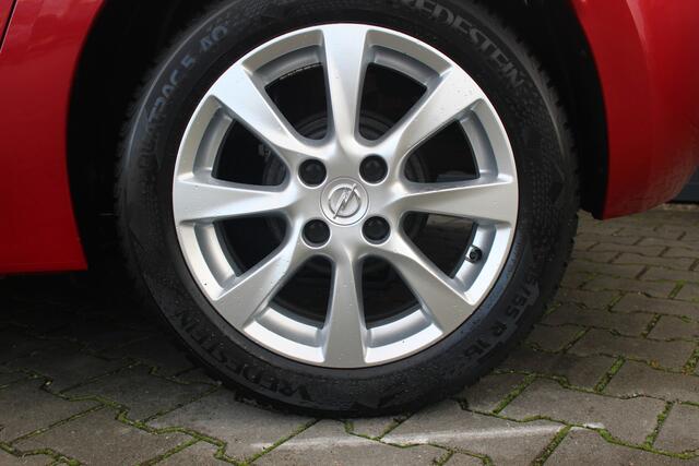 Opel CORSA 1.2 Edition | incl. 12 maanden garantie | Cruise control | Navigatie | DAB+ | Airco | Lichtmetalen velgen | Apple carplay |