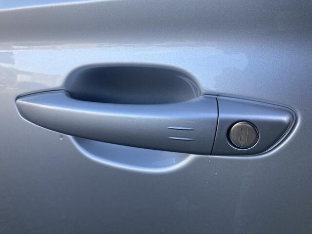 Opel CORSA 1.2 Turbo Hybrid GS 136 pk | NIEUW | Navigatie | Keyless Entry + Start | Climate Control | Camera | Parkeersensoren | Cruise Control | Zwart dak | Sportstoelen |