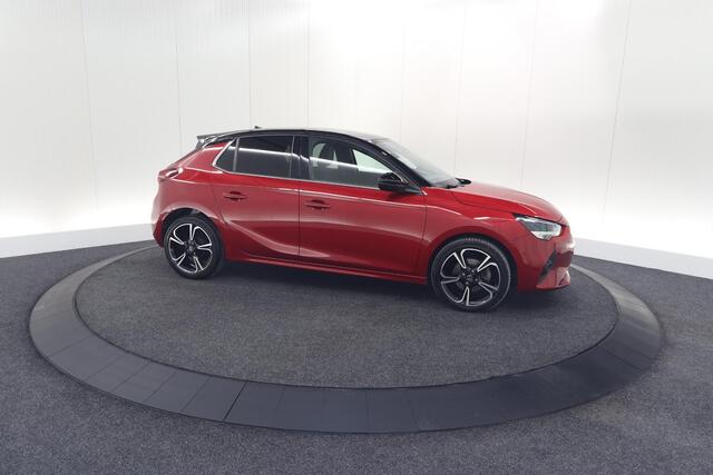 Opel CORSA 1.2 Turbo 100 Ultimate | Panoramadak | Camera | Dodehoekdetectie | Apple Carplay