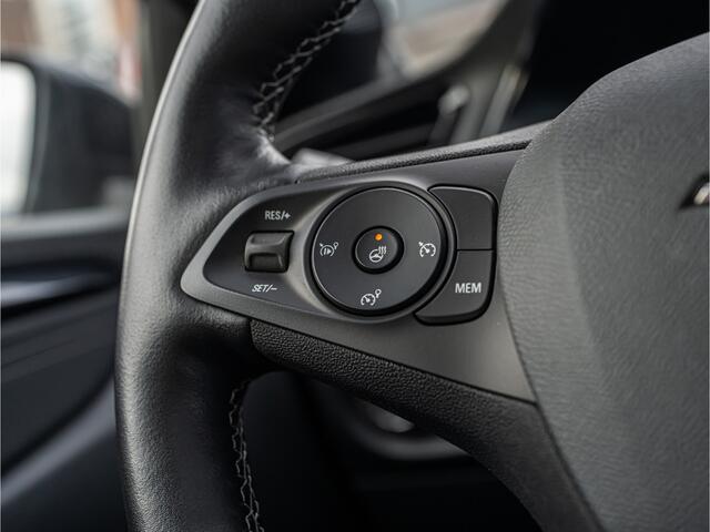 Opel CORSA 1.2 Turbo Elegance PANO LED CAMERA STOEL EN STUURW VERW 17 INCH DODEHOEK