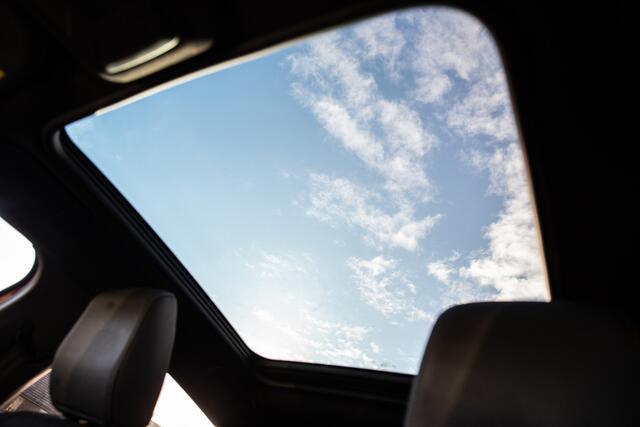 Opel CORSA 1.2 Elegance , Panoramadak, Carplay, Stoel/stuurverwarming,