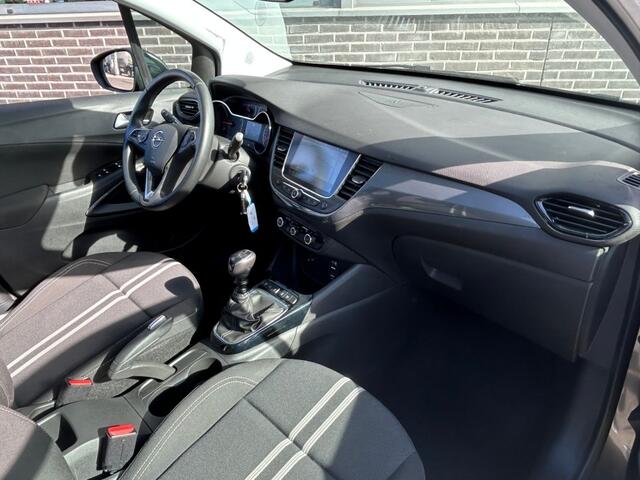 Opel Crossland 1.2 Turbo Elegance - Glazen dak - Parkeercamera - Sensoren Voor