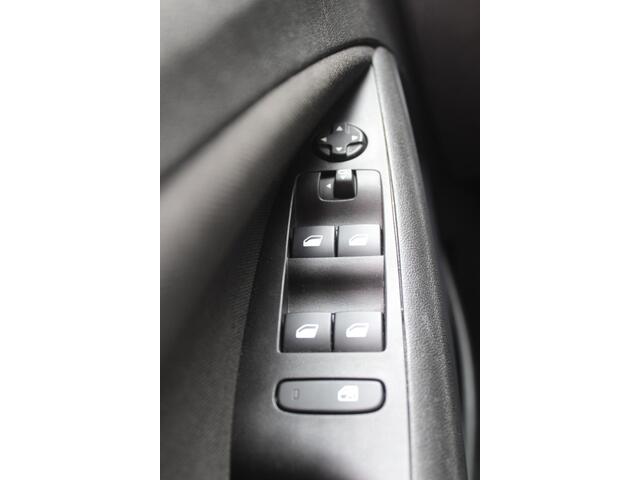 Opel Crossland 1.2 Turbo Elegance 360 Camera l Parkeer sensoren l Apple Carplay VDL auto