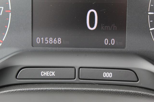 Opel Crossland 1.2-110pk Turbo 'Elegance'. Mooie en luxe hoogzitter met weinig km's ! Volautm. airco dual, cruise control, camera, comfortstoelen, metallic lak, LM wielen, navigatie, telefoonvoorb., lane- en side assist, parkeersensoren v+a, LED verlichting etc.