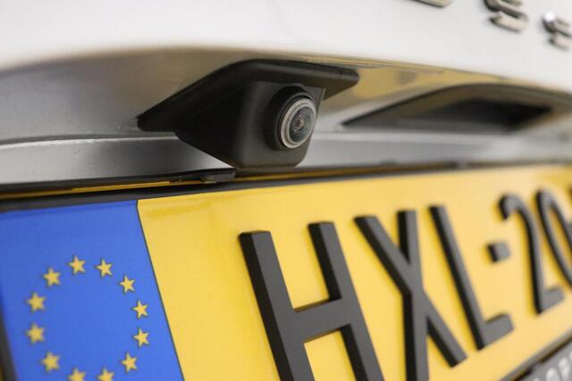 Opel Crossland 1.2 Turbo 130pk Automaat Elegance | Navigatie | Climate Control | Camera | Cruise Control | Apple Carplay Android Auto | Lichtmetalen Velgen