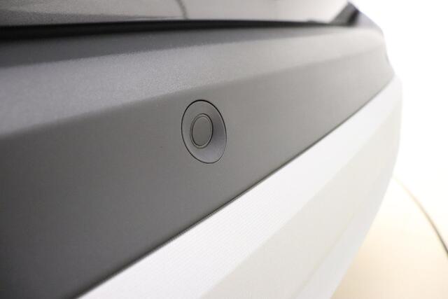 Opel Crossland 1.2 Turbo Level 4 110pk | Navigatie | Climate Control | Cruise Control | Camera | DAB radio | Dodehoek sensoren