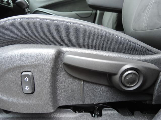 Opel Crossland 1.2 Turbo 110PK Ultimate - Navo | Camera | PDC v+a | App Connect | LED