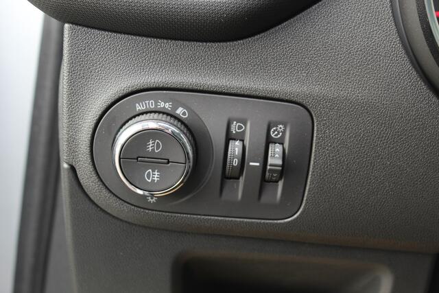 Opel Crossland 1.2-110pk Turbo 'Elegance'. Mooie en luxe hoogzitter met weinig km's ! Volautm. airco dual, cruise control, camera, comfortstoelen, metallic lak, LM wielen, navigatie, telefoonvoorb., lane- en side assist, parkeersensoren v+a, LED verlichting etc.