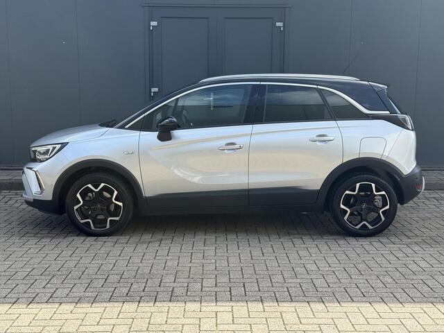 Opel Crossland 1.2 Turbo Ultimate / 110 pk / Beide stoelen in hoogte verstelbaar AGR / Zeer Compleet / Alcantara / Led /17 inch / Navi / Apple Android / Dode hoek /