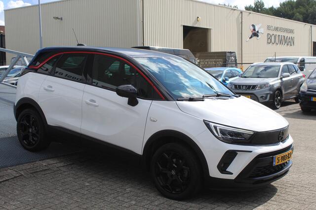 Opel Crossland 1.2 Turbo GS Line Navigatie/Cruise control/Climate control/Apple carplay/DAB+/Lane assist/Parkeersensoren/LED koplampen/Multifunctioneel stuurwiel/17'' Lichtmetalen velgen.