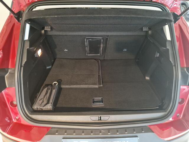 Opel Grandland 1.6 Turbo Hybrid Business Elegance | Navigatie | Parkeersensoren voor en achter | Apple Carplay/Android Auto