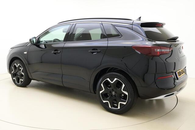 Opel Grandland 1.2 Turbo Ultimate Automaat | Achteruitrijcamera | Alcantara bekleding | Climate Control | Navigatie | Adaptive Cruise control | Stoel + stuurwielverwarming | Elektrische achterklep | Voorruitverwarming