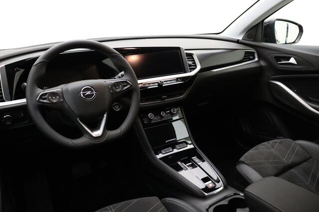 Opel Grandland 1.2 Turbo Ultimate Automaat | Achteruitrijcamera | Alcantara bekleding | Climate Control | Navigatie | Adaptive Cruise control | Stoel + stuurwielverwarming | Elektrische achterklep | Voorruitverwarming